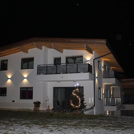 Alpinjuwel In Hippach Apartamento Exterior foto