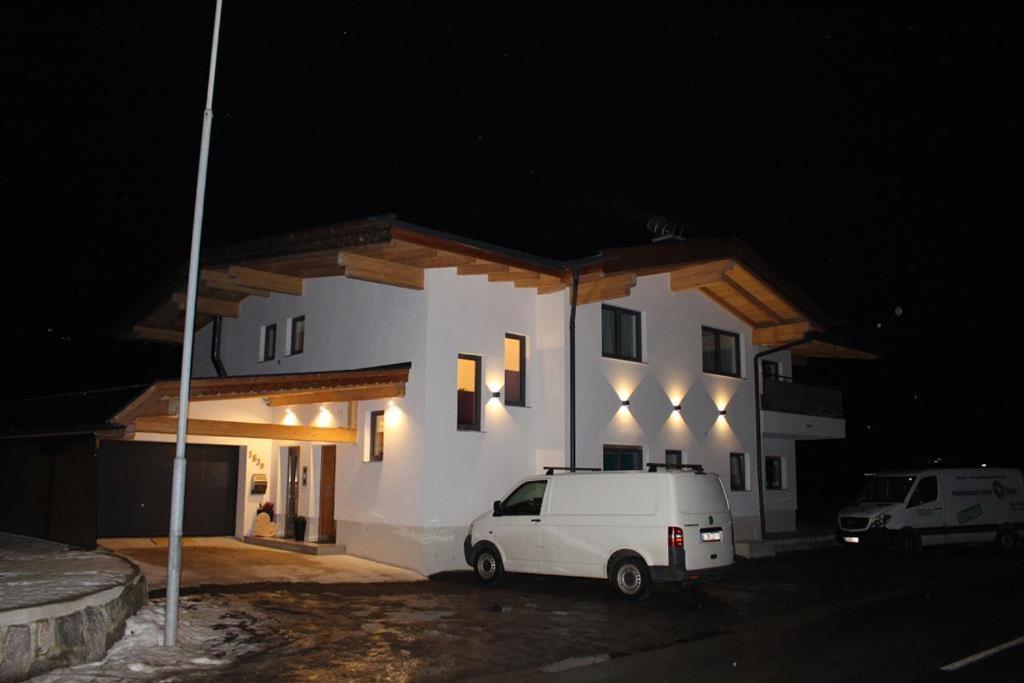 Alpinjuwel In Hippach Apartamento Exterior foto