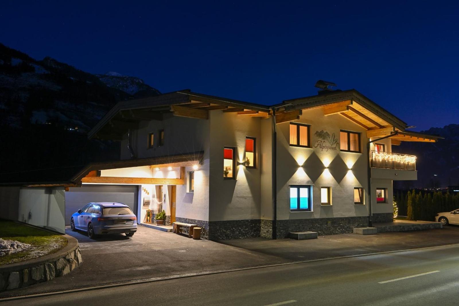 Alpinjuwel In Hippach Apartamento Exterior foto